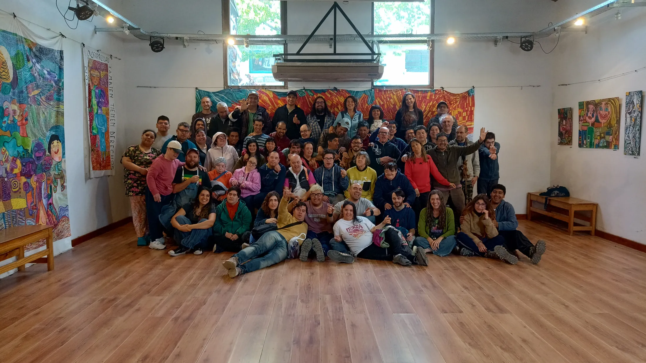Grupo de personas participantes de Cre Arte en Bariloche